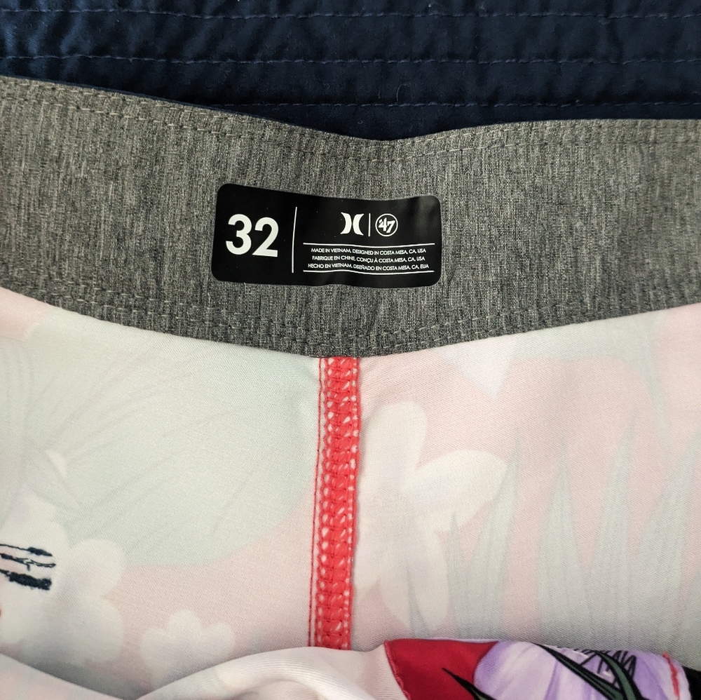 Hurley MLB Phantom Men 32 Inch Waist Philadelphia Phillies Boardshort 042025 - Picture 3 of 7